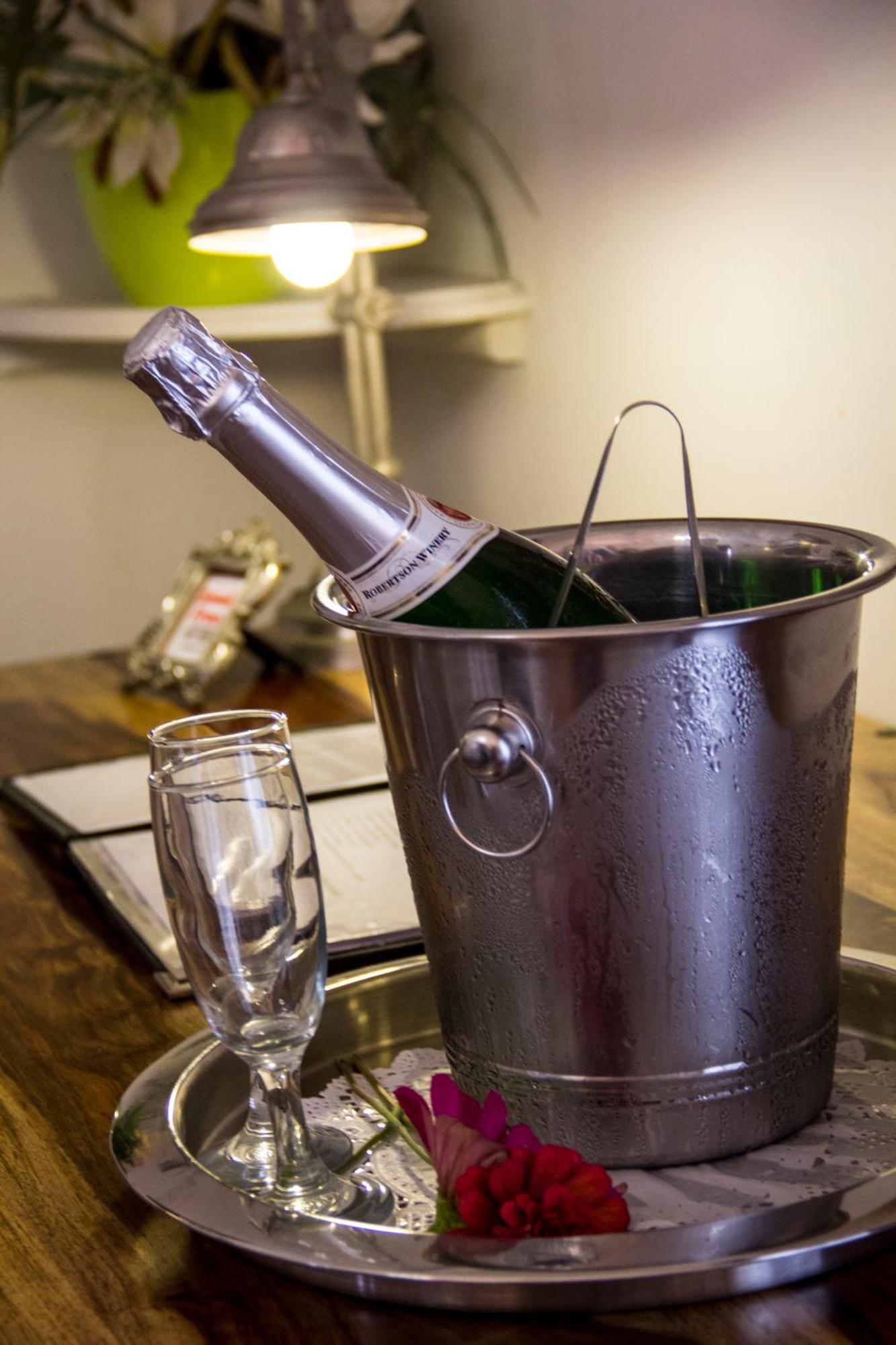Aristo Manor Hotell Richards Bay Eksteriør bilde